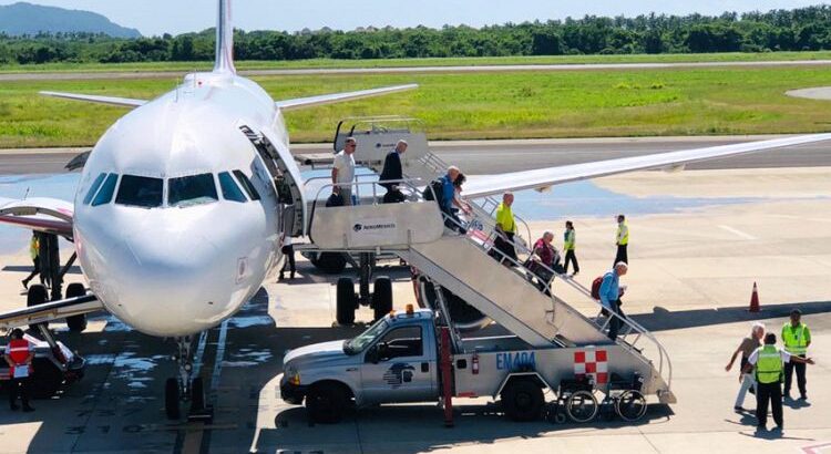 Servicio de Transporte Compartido a Hoteles en Ixtapa y Zihuatanejo. Shuttle Ixtapa Zihuatanejo. Traslados compartidos del Aeropuerto de Ixtapa Zihuatanejo a Zona Hotelera. Camionetas compartidas del Aeropuerto de Ixtapa Zihuatanejo a Hoteles