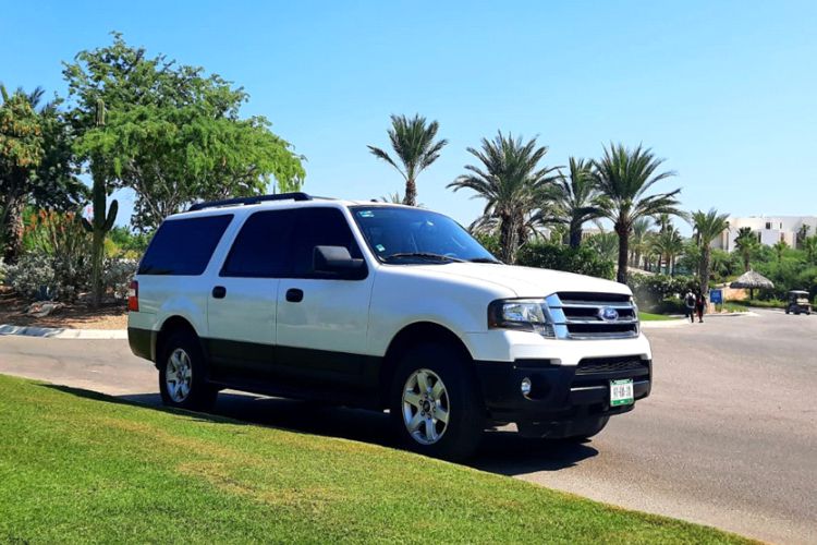 Transporte de Aeropuerto a Hoteles Ixtapa Zihuatanejo y Playa La Ropa. Traslados del Aeropuerto a Hoteles de Ixtapa Zihuatanejo. Transporte privado Ixtapa Zihuatanejo Aeropuerto Hoteles. Shuttle Ixtapa Zihuatanejo Aeropuerto