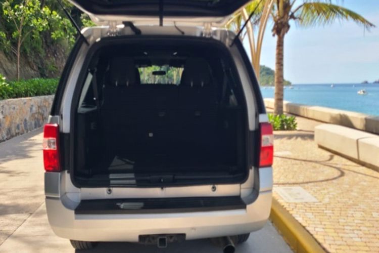 Zihuatanejo Transporte de Aeropuerto a Hoteles, Playa La Ropa y Airbnb